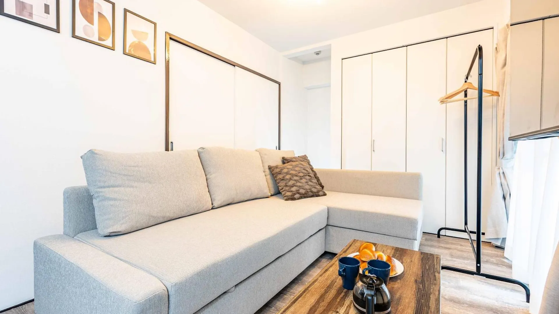 River Side Namba 301 Οσάκα